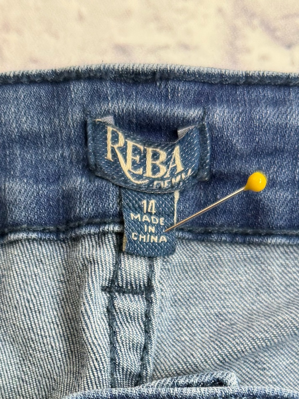 Reba Medium Blue Layered Ruffle Hem Cropped Jeans. Stretch. Size 14. - Picture 2 of 8